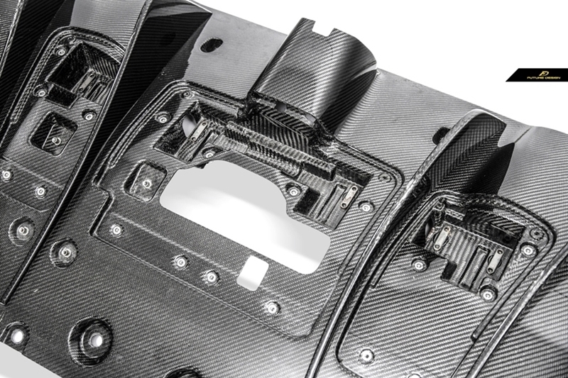 Ferrari 488 GTB – Novitec style Carbon Rear Diffuser_06
